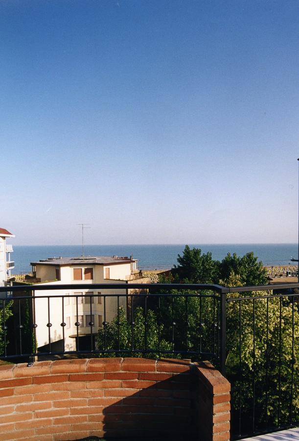 Ilios Residence Lido di Jesolo Exterior foto